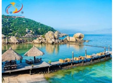 TOUR BÌNH HƯNG - NINH CHỮ - BAO TÔM HÙM – CƠM MẸT GÀ PHAN RANG - XE LIMOUSINE